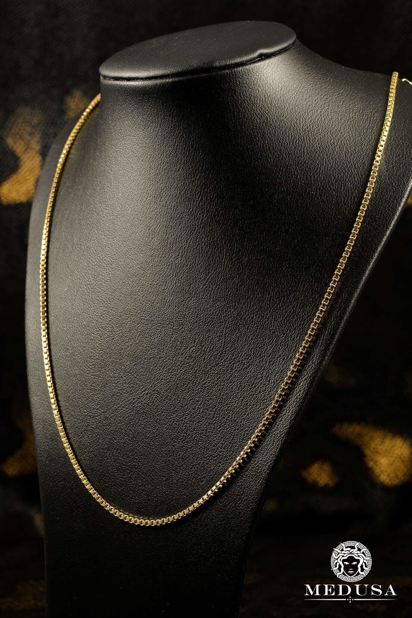 Gold box chain necklace on black mannequin for Swaps 4
