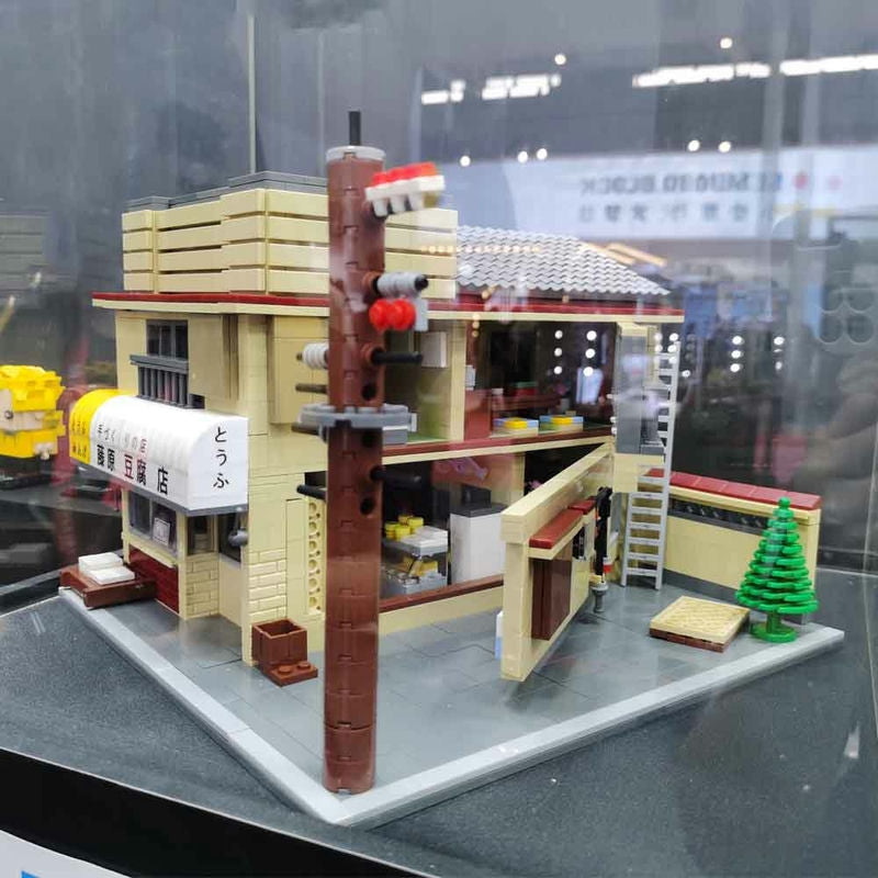 Lego Japanese tofu shop model displayed in New Product 2